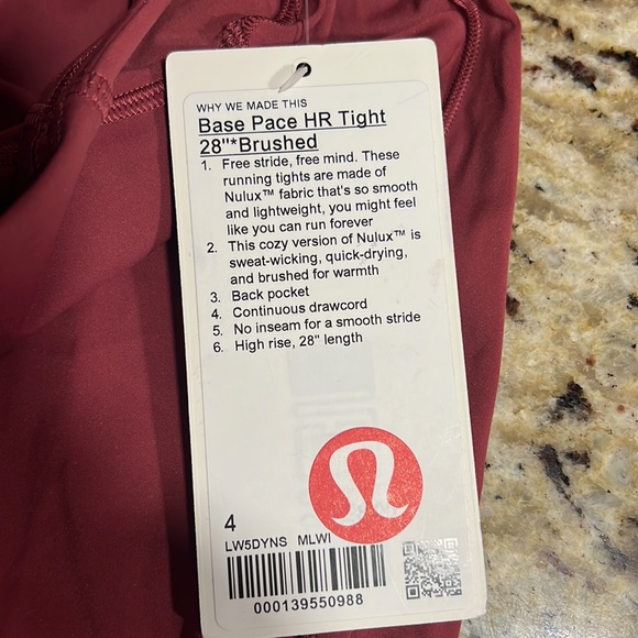 New Lululemon high waisted leggings - Picture 3 of 4
